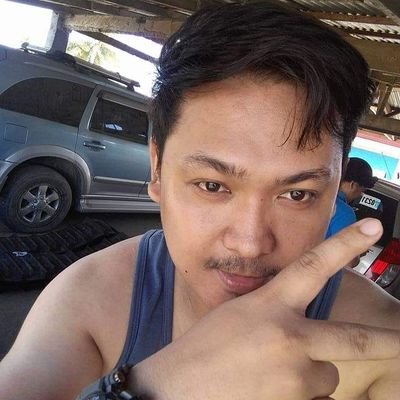 MarcHil38731685's profile picture. Gwapo