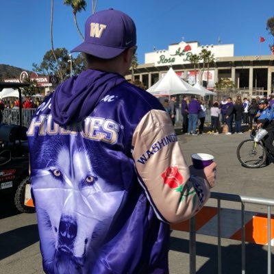 Liker of all sorts of things, but mostly just the University of Washington. If you're interested in absurd UW memes and other shenanigans, give me a follow.