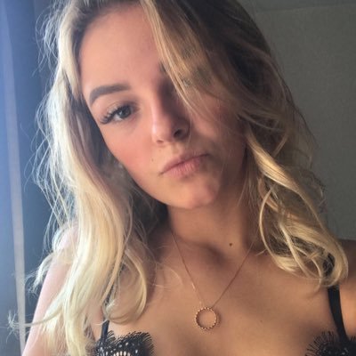 oliviayarmiee's profile picture. 