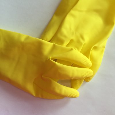 ASMR Mummy - A genuine mummy, with a love of gloves #rubber #latex #glovefetish
DM only via:
https://t.co/6kkYzQVGnR