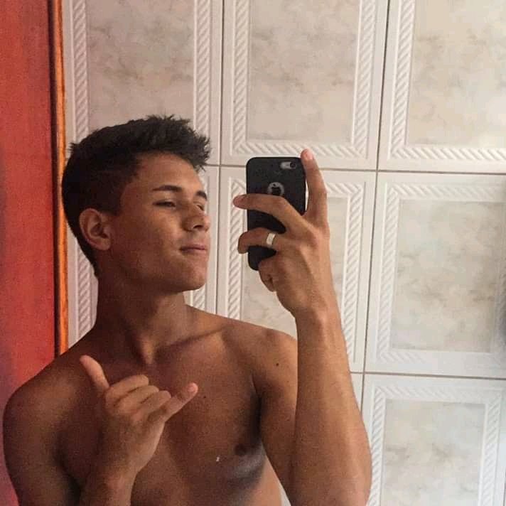 📚ciências sociais// 19y // feio&sedentario // v14d0 abolicionista de gênero ✊🏾🏳️🌈