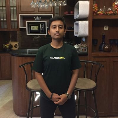 muh_rfqi's profile picture. unchained melody.