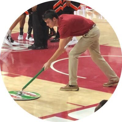 Unofficial fanpage for the University of Arkansas’ best court cleaners.