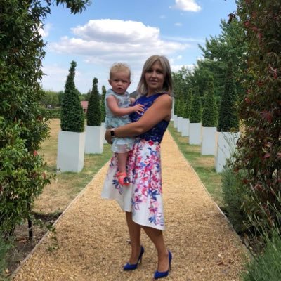 Mum to Orla & two gorgeous Cockapoo’s 🐶🐶 Animal lover 🦡🦊🦔 🐿🐬🐼 Gin drinker 🍸Travel daydreamer 🌍