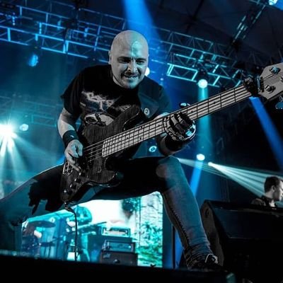 Bass player for VFORVOLUME #session musician