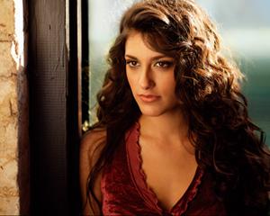 I am a singer songwriter from Jerusalem, I sing in mainly Sephardic styles