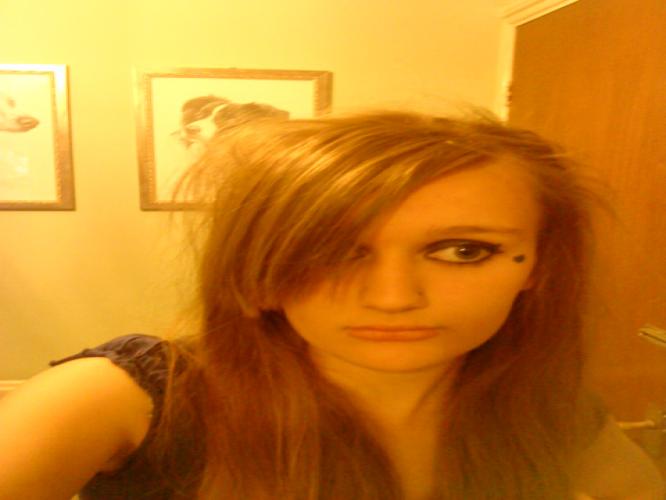 hey guys :// check out my page and message me if any problem xoxo missin you'all