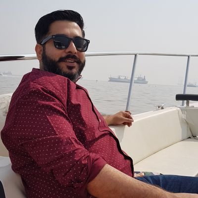 A corporate lawyer by profession  #startups advisory #mind #political enthusiast #stockmarket #co founder https://t.co/cmzh94k0ry  #staunch Indian!