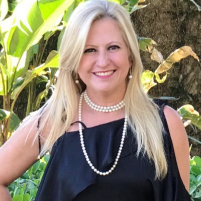 Dra. em educação, profa. da Puc Goiás e SME de Goiânia.