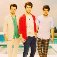 WeAdmireJonass's profile picture. We love Jonas.. that's it.