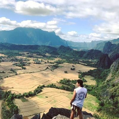 Anouza7's profile picture. 