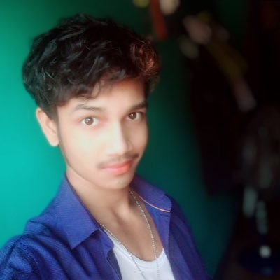 # लोग 👬 लड़कियों 👩 के दिल ❤ मे जगह बनाने के लिये दुआ करते 🙏 है, ओर हम 👦 लड़कियों 👩 के दिल ❤ से निकलने के लिये ।। 😎😎