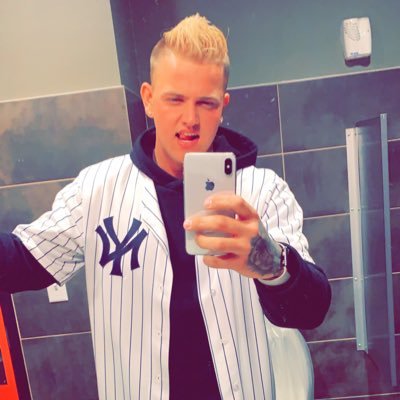 zancandlla's profile picture. 