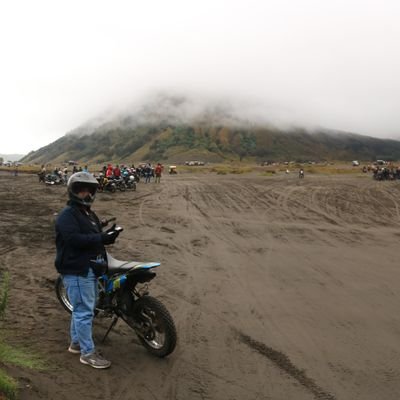 sitindaon_'s profile picture. Electrical Engineering ⚡⚡