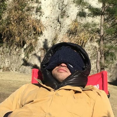 mura_style00's profile picture. 会社員。たまにDJとかやらせてもらったり、月光浴やってたり。
整理整頓が苦手なのと本を読む時間が欲しいため一日34時間くらいであってほしいと願ってましたがレコード聴く時間も追加で40時間くらいで...