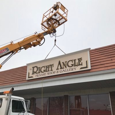 Established in 1984, we’ve grown to become a Top 100 Frame Shop in the nation located in Paducah, Kentucky. We offer the finest in design and custom framing.