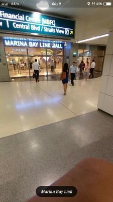 aku sedar aku tak mampu beri kamu kemewahan.tapi percayalah aku mampu menjadi imam untuk kamu..