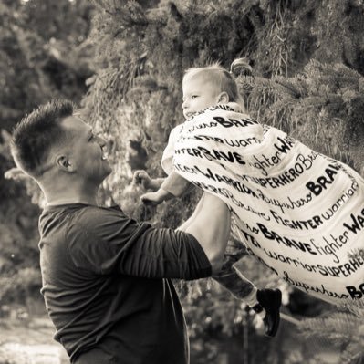 ShaunFehr's profile picture. Husband to an incredible wife, and father of two beautiful daughters. On a journey to spread ❤️ in challenging times. @tuffsprout