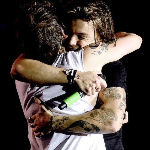 https://t.co/r7ULlPB2nM
https://t.co/ul9GT7yPor: larrystylinson_1d92813 Smile always & treat people with kindness..