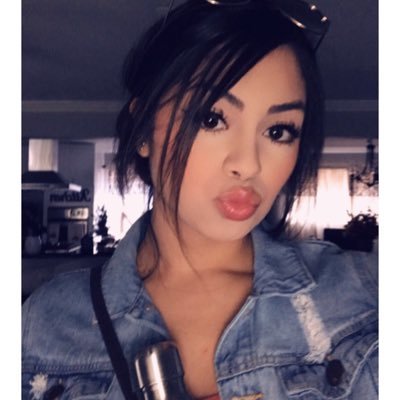 karissaalvarez_'s profile picture. 👻: karissaalvarezz