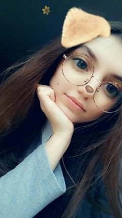 Adile60734807's profile picture. 