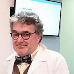 Médico, Psicosomático, Metafísico y Alquimista. Todo en