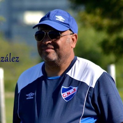 CAPTADOR DEL CLUB NACIONAL de FOOTBAL. PROF. DOCENTE DE FUTBOL EN EL COLEGIO MONTE VI .