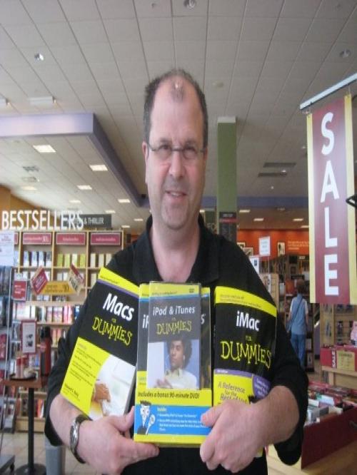 Dentist working to support his Geek habits & axiUm Dude @ Midwestern University College of Dental Medicine