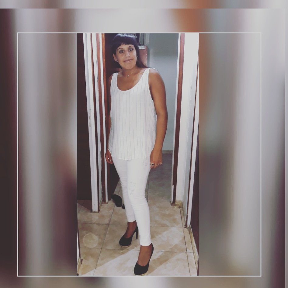 lauramo58077381's profile picture. 