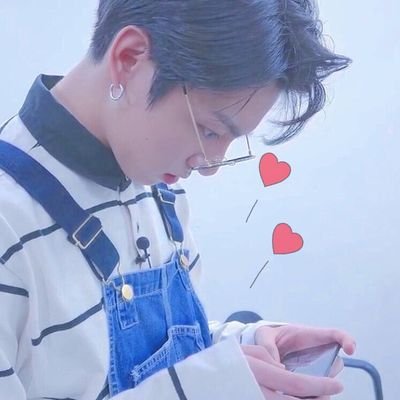 haruru_JK0901's profile picture. O ☆    ☆    ☆    ☆    ☆    ☆     ☆☆☆🌙¨…
2line***여자***
втs💣🐰┐seventeen💎🐷🦊ฅ^•ﻌ•^ฅ┌wannaone🍚

アイオアハマってプデュはずっと推してる民ですはい✋