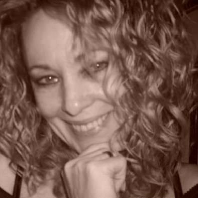 JamieSummers123's profile picture. 