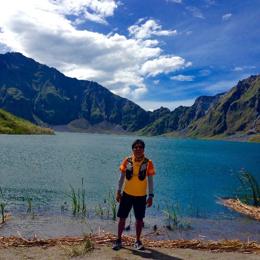 Professor, author, researcher, introvert, stroke survivor, amateur radio operator, chess/table tennis and hike/ultramarathon enthusiast