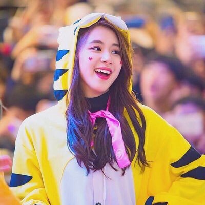 TWICE応援アカです。🐯おちぇん🍑ももりん🐧ミナよりのallペンです。💕 無言フォローすみません。