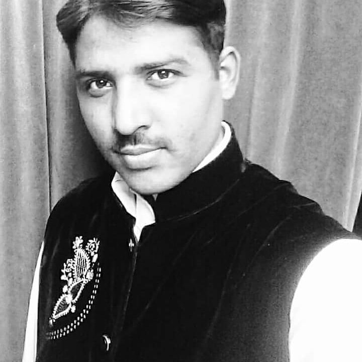 Networking in Online and ofline Mlm business expert in hyips sites etc
my whatsapp no is 923326618145