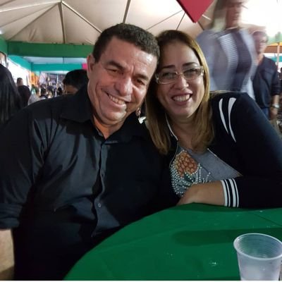 Sou Coronel da RR PMGO. Casado com Valéria Costa, Razão da Minha Vida. Ex-Comandante Geral da PMGO e Ex-Secretário Chefe da Casa Militar d
,,o Governo de Goiás.