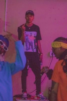 Inspired by Emtee,A Reece,Lil F Baby Weezy Drake.I also like old school hip hop. My best rappers of all the time are lil Wayne and Nas
I'm a Hip Hop Scholar