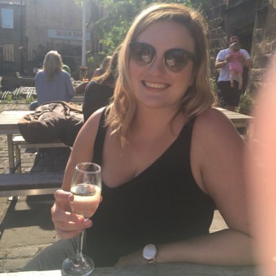 Estelle_B14's profile picture. Never been a millionaire, but I’d be great at it.