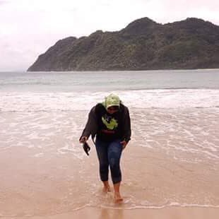 realistisajal4h's profile picture. I am pro PEACE