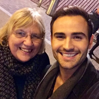 widowed , 2 sons , 2 granddaughters , adore @Collabro