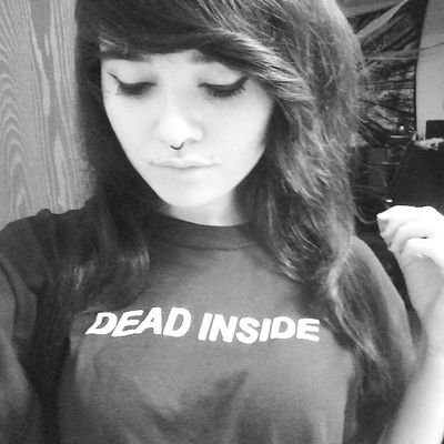 sunnyflgirl97's profile picture. Cosplayer, doodler, and writer of shitty fanfics. Voice actress for Space Hotel.