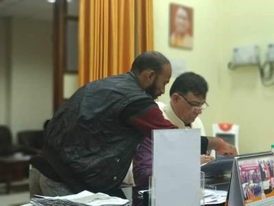 निवर्तमान क्षेत्रीय सह संयोजक सोशल मीडिया युवा मोर्चा कानपुर क्षेत्र भाजपा कानपुर क्षेत्र