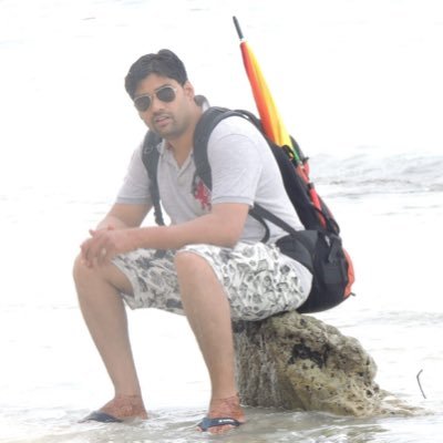 कुछ मौलिक की खोज में , कही वट वृछ की छाँव ढूढता जो बनाया गया हूँ वैसा होने की कोशिश में फिरता