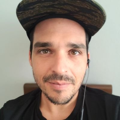 MarquesxD's profile picture. ...Sonhar bem alto é quase um passo para levantar vôo... Sigam-me os bons! =]