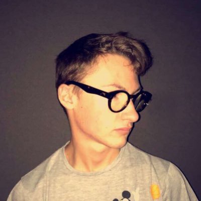 henniquaux's profile picture. 