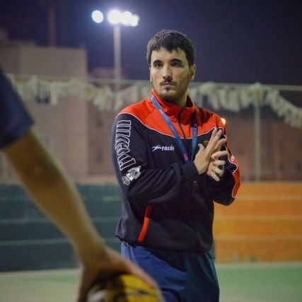 Luchador, licenciado en CCAFD y apasionado del balonmano. #keepworking