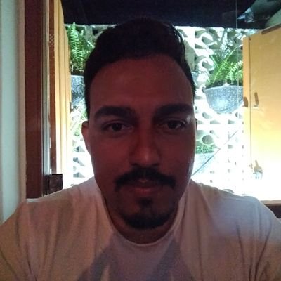 Administrador, pai da nina, brasiliense, servidor público.
