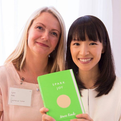 Certified KonMari™ Consultant, Professional Organiser. Helping people lives that #sparkjoy ✨