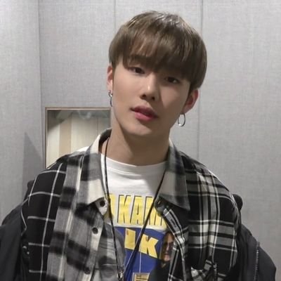 ( RP/1999 ) Kim Seunghun 김승훈. Among so many treasures, we are the most shining ones. Part of SilverBoys.