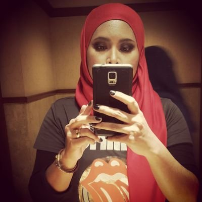 ZazaZidane's profile picture. what bio?