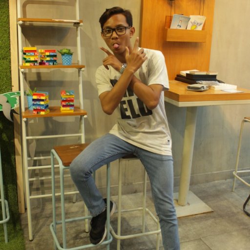 Line : dhefan8